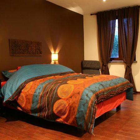 B&B La Chapelle Au Puits La Louviere Room photo
